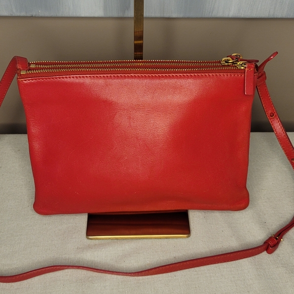 Celine Red Leather Tri-Pouch Crossbody Clutch Bag With Gold Hardware - Picture 3 of 13